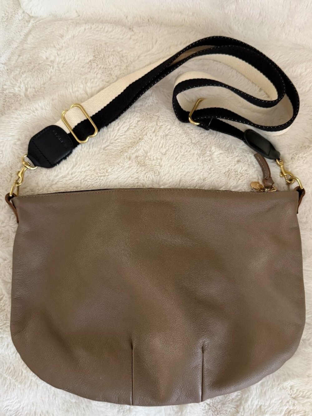 Clare V Petit Moyen Taupe Leather Messenger Bag